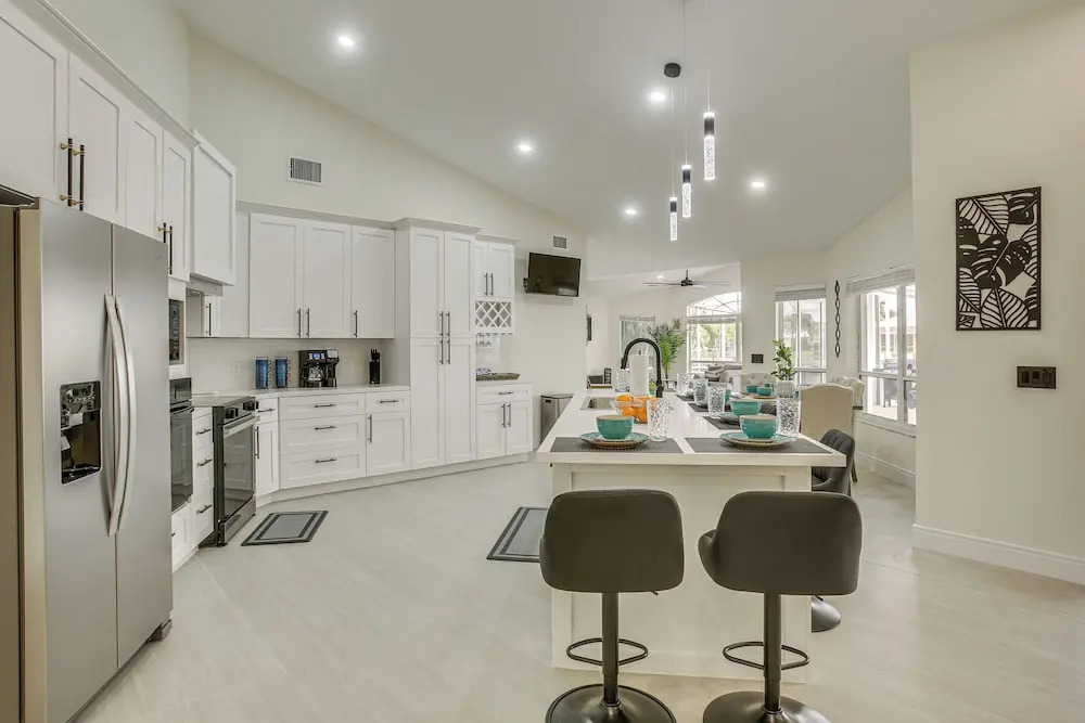 Direct Gulf Access Oasis w/ Hot Tub w/ Pool Table