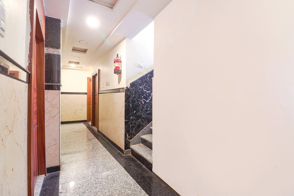 FabHotel Royal Aanandam