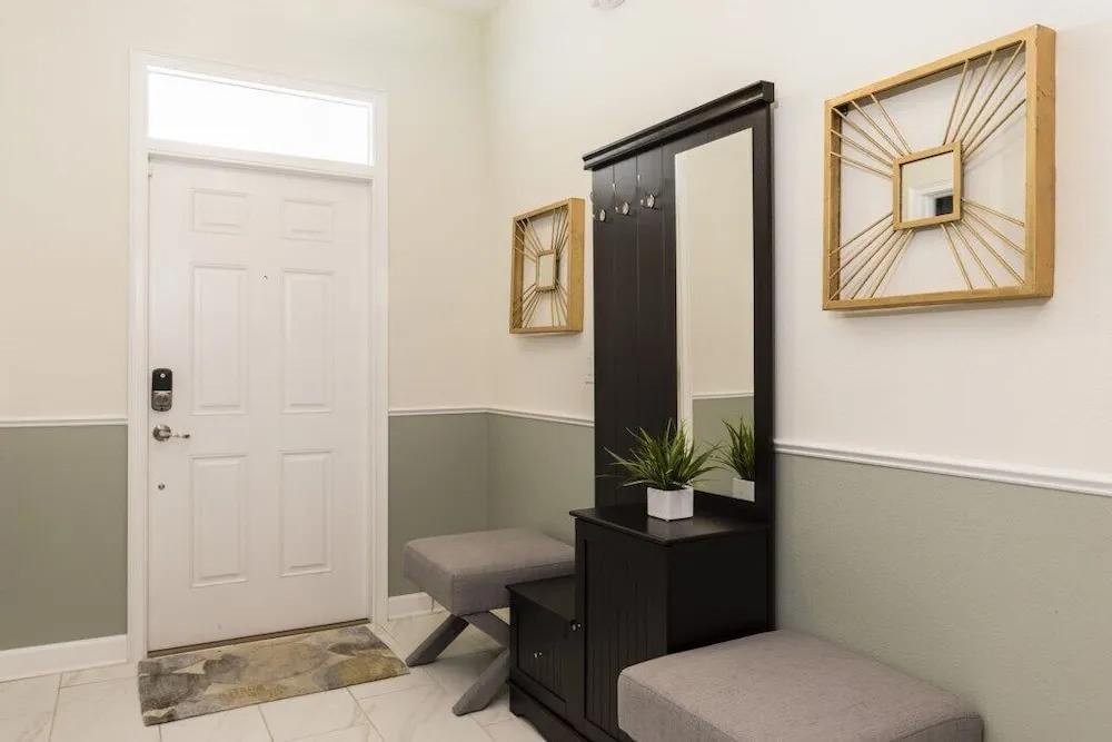 Champions Gate 9048 - Eight Bedroom Pool Home