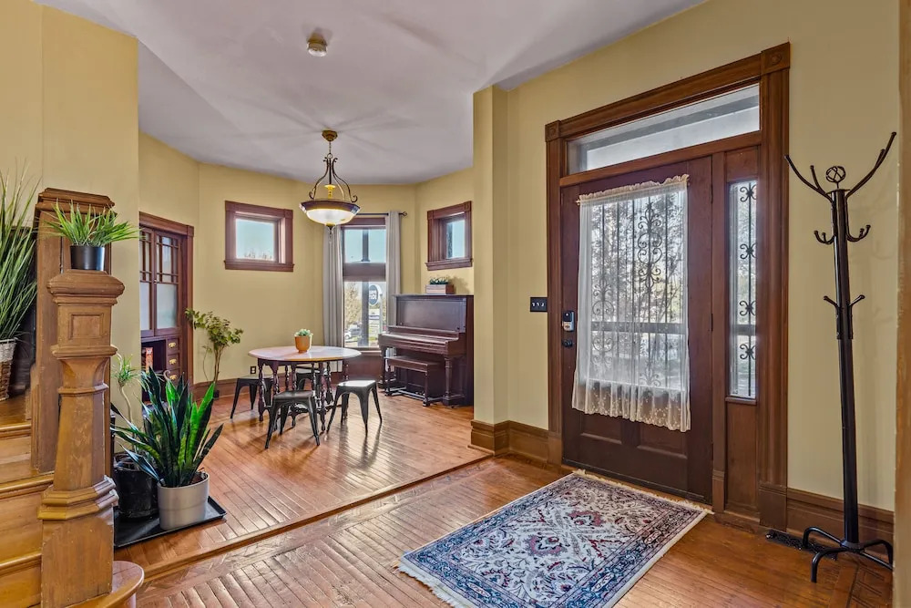 The Marquis Manor | JZ Vacation Rentals
