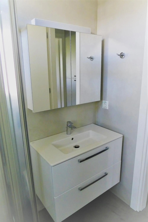 Deluxe Apartment in Vouliagmeni