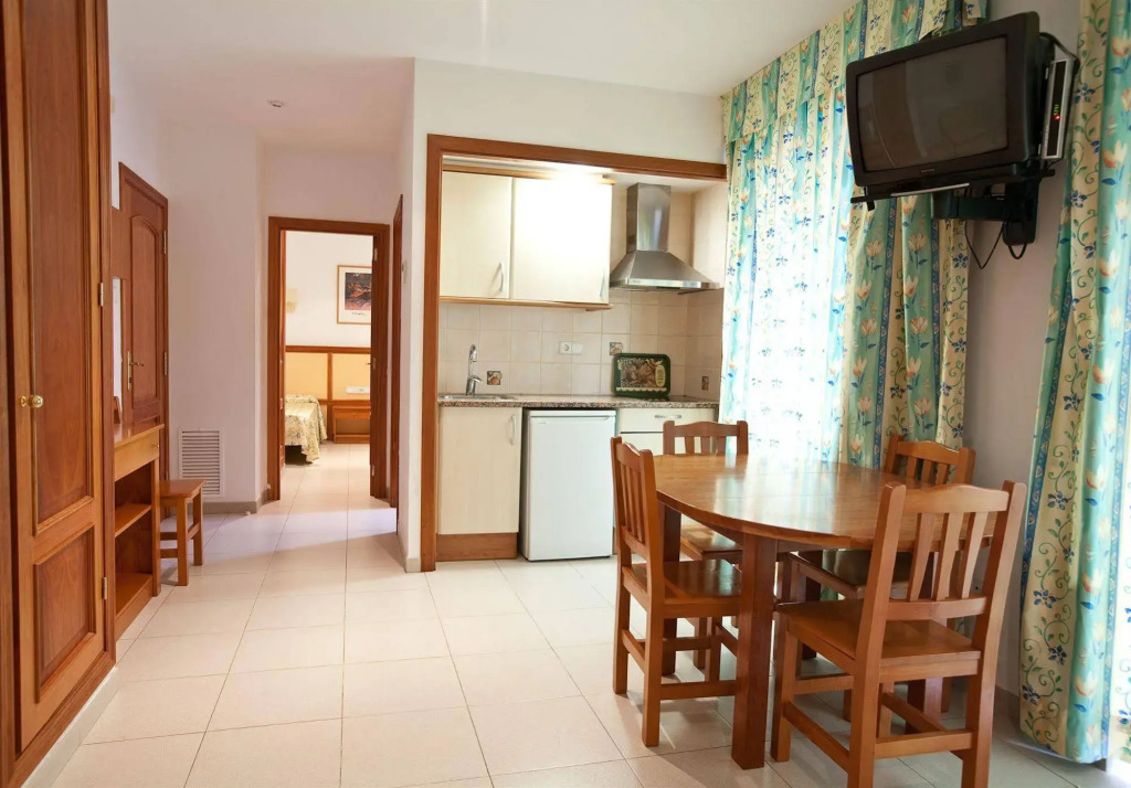 Apartamentos Royal