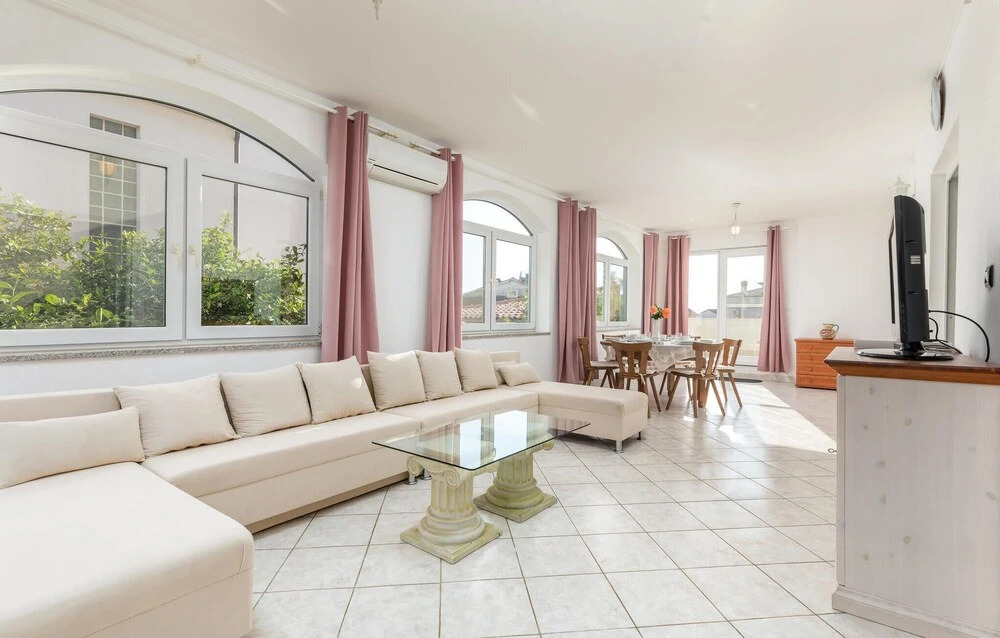 Nice Home in Pula With Wifi and 3 Bedrooms