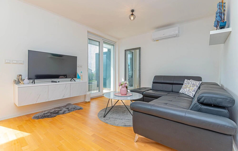 Awesome Apartment in Tribunj With 2 Bedrooms, Wifi and Outdoor Swimming Pool