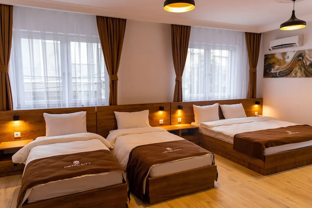 Hotel City