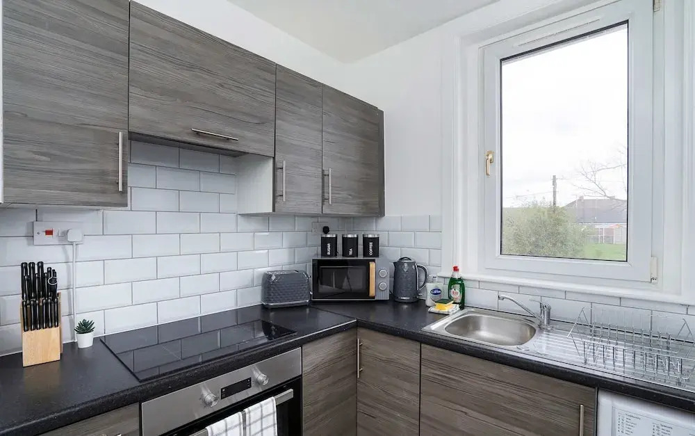 Free Parking - 2 Bedroom Flat