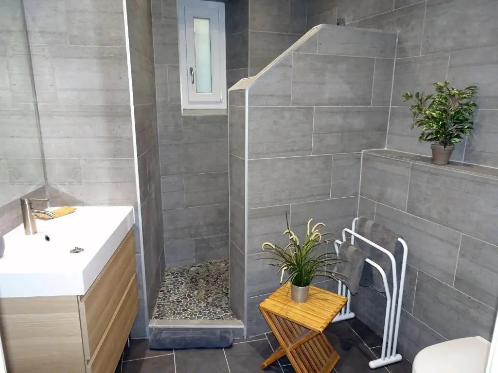 "Le Zen" by EnjoyNice, central spacious apartment with Airco, beach at 10 min
