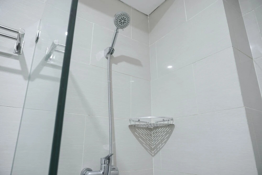 Nice And New 1Br With Office Room At Daan Mogot City Apartment