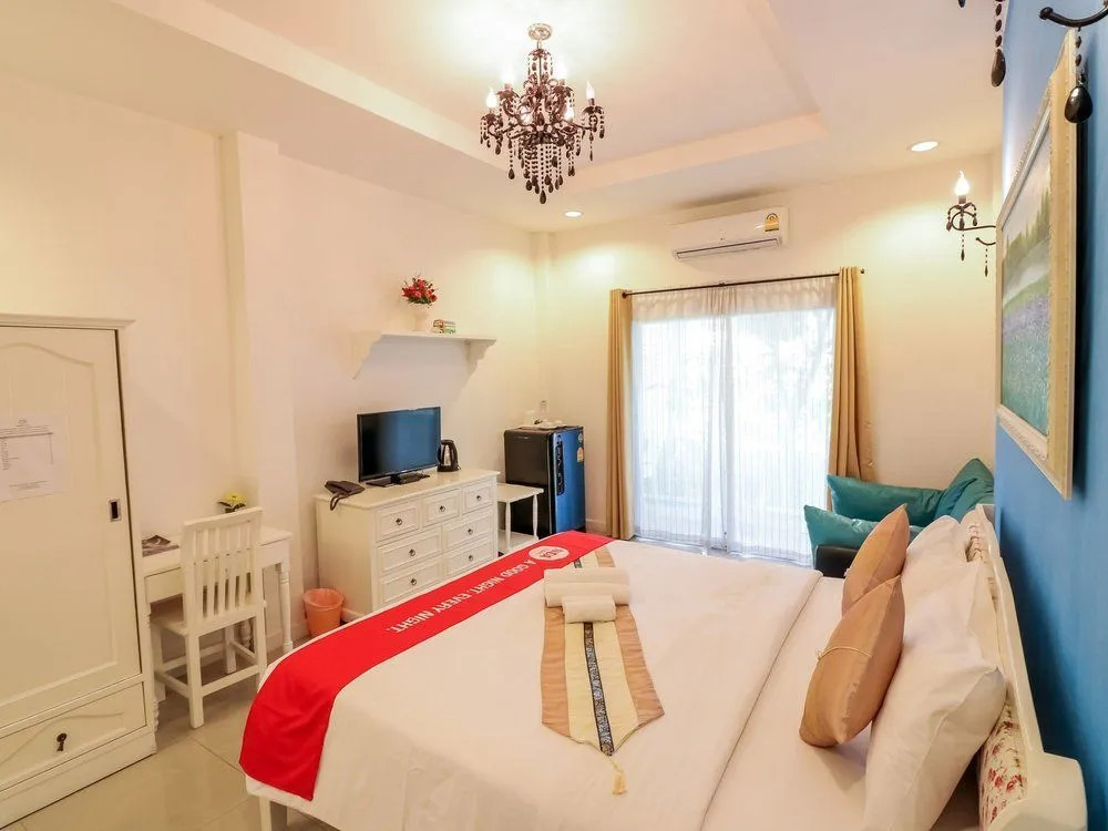 Nida Rooms Silver 648 Handicraft