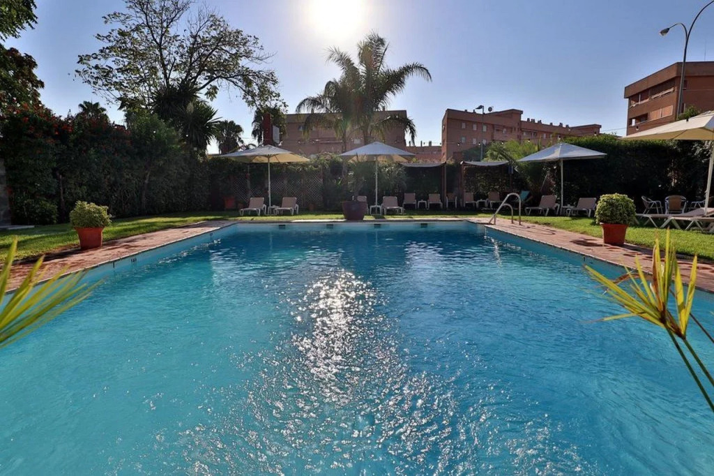 Hotel Oasis con parking incluido