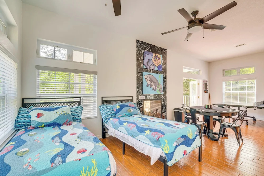 Decks, Docks & Kayaks: Waterfront Homosassa Gem