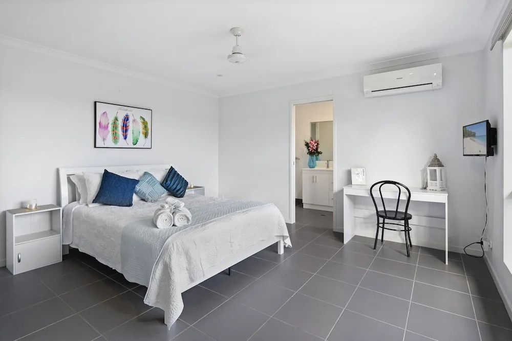 Whitsundays Paradise by the Port KIDS STAY FREE