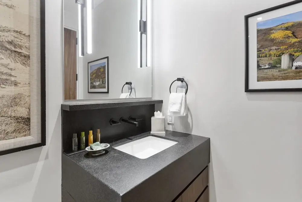 One Empire Pass at Deer Valley Resort - Three Bedroom Residence #402 3 Condo