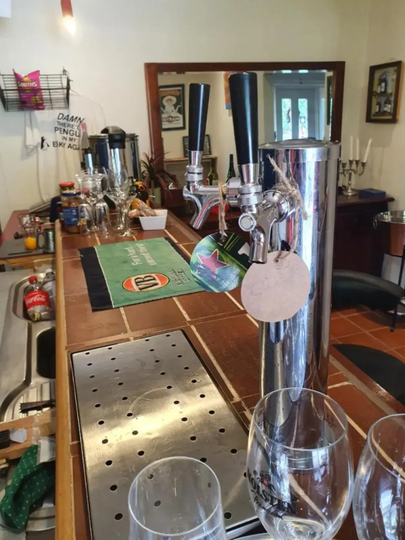 Oaktree Guest House