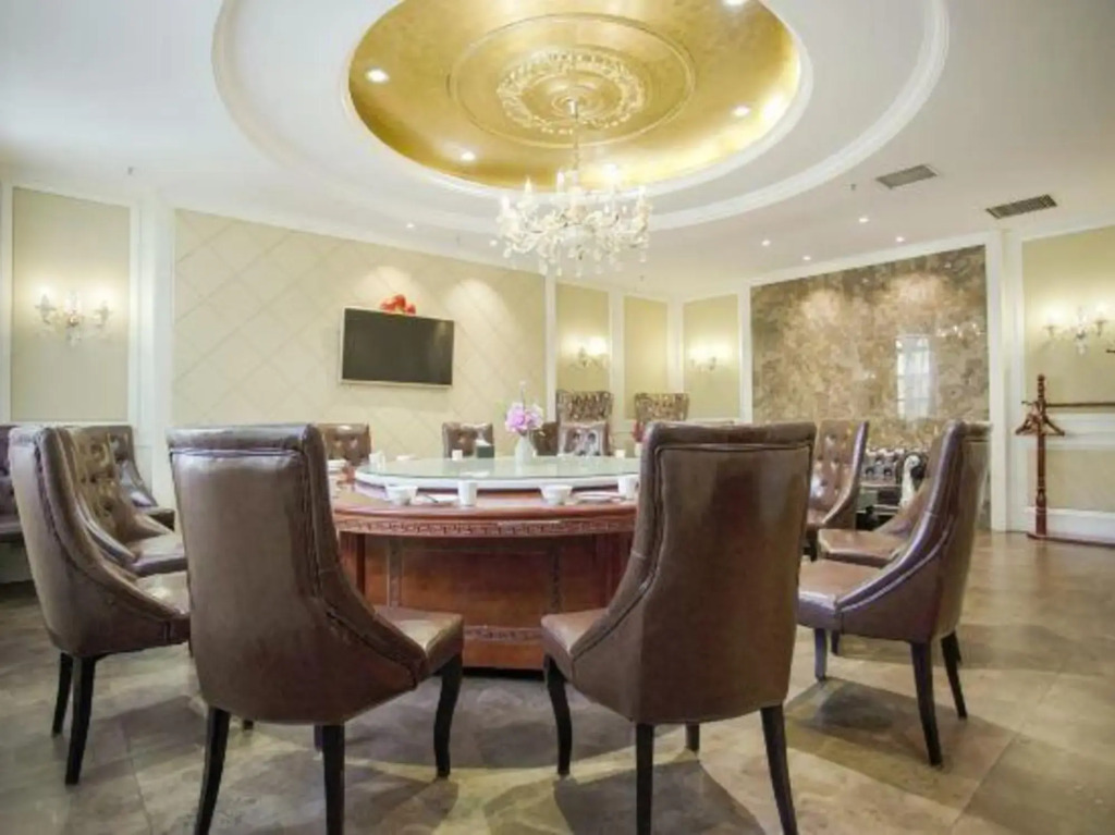 Binhe  Hotspring  Holiday  Hotel
