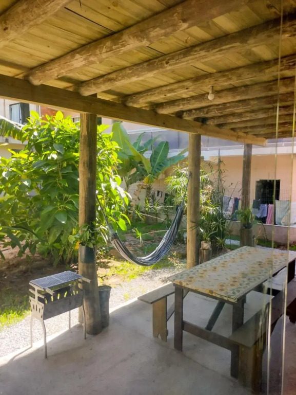 Good vibes House