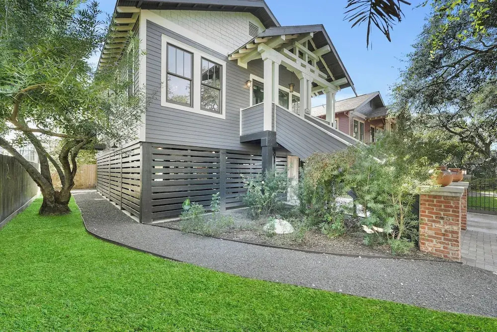 Ebb and Glow Retreat by Ryson Vacation Rentals