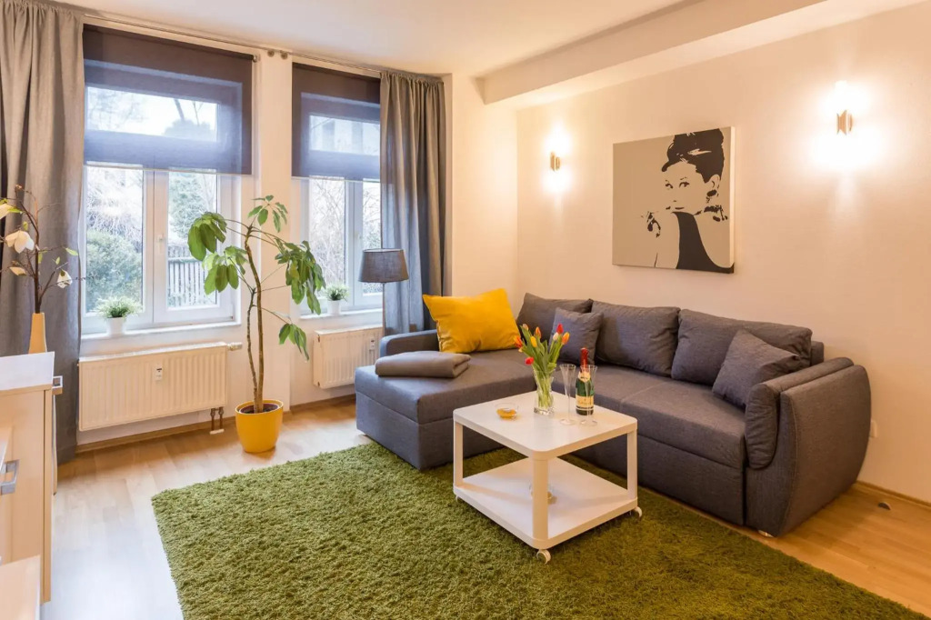 Apartment 1, Rothenburger Straße