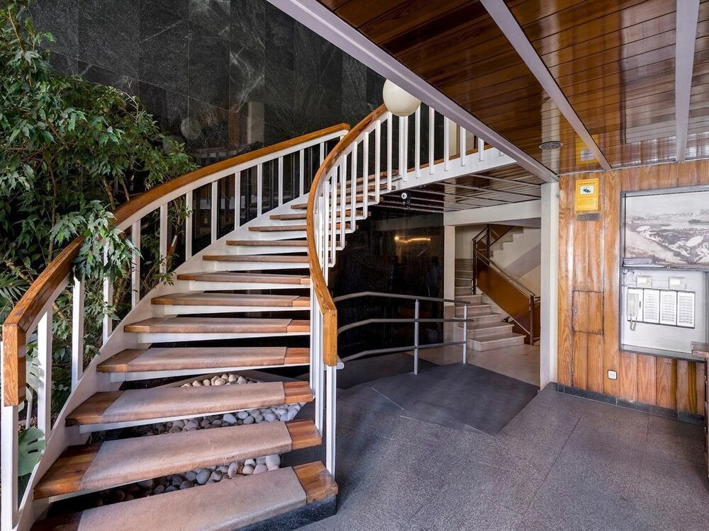 Francisco Silvela Apartment