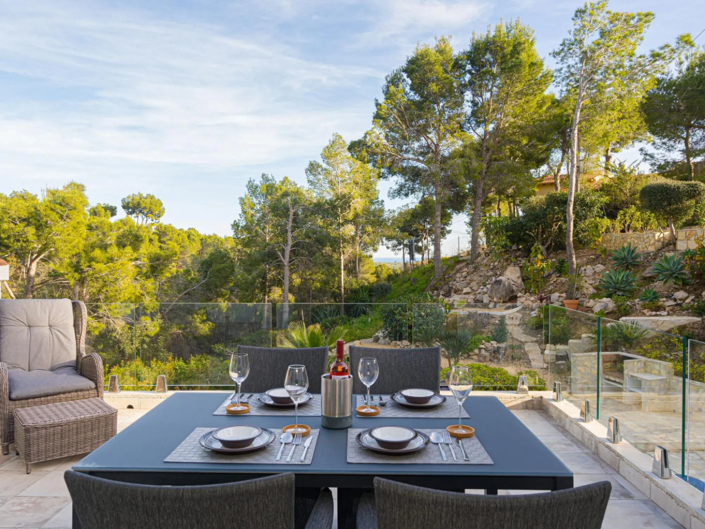 Urbane Holiday Home in Altea With Private Swimming Pool