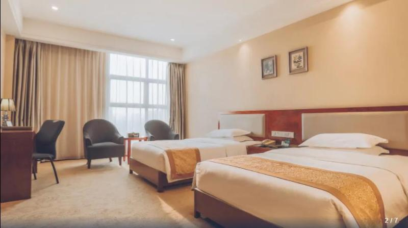 Jinhu Hotel