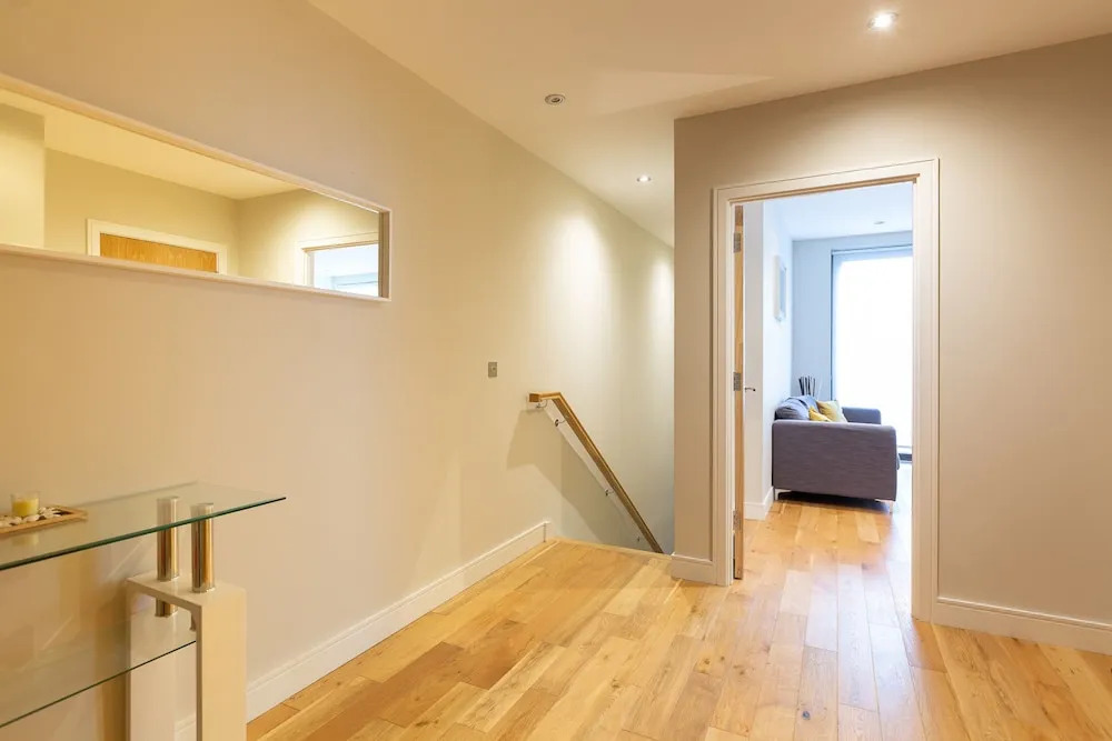 Split Level 2 Bed In Maida Vale, Near Paddington