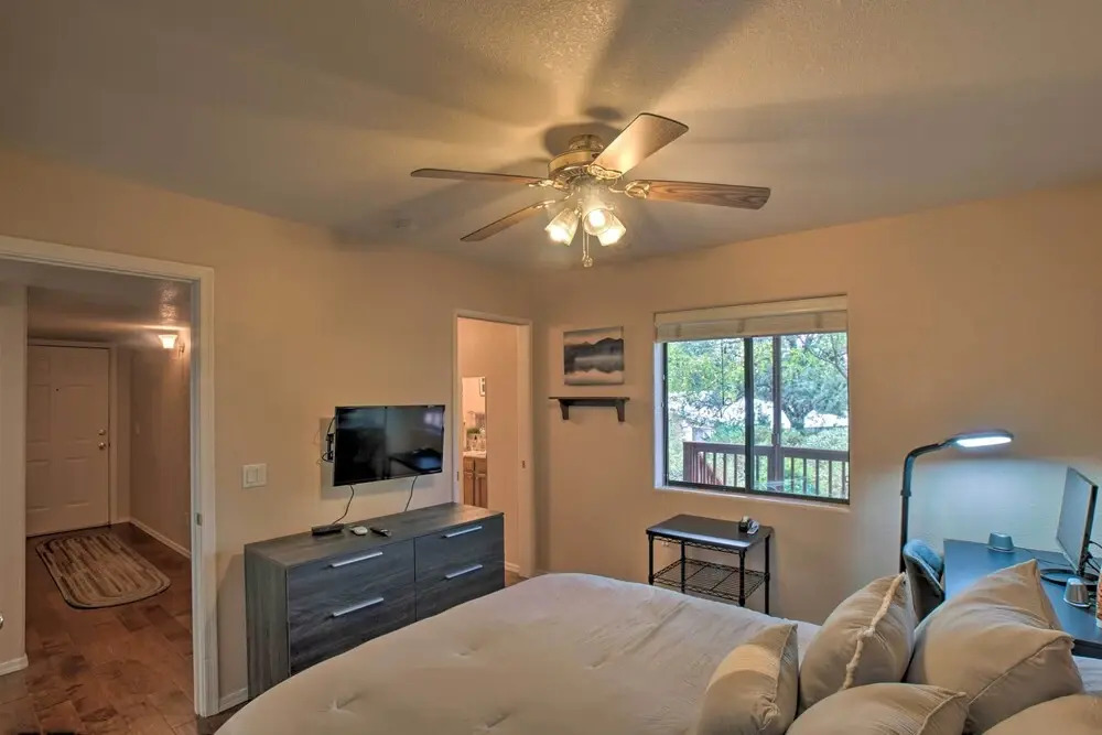 Forest-view Retreat in Payson, Close to Hiking!