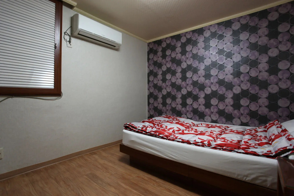 Yes Motel