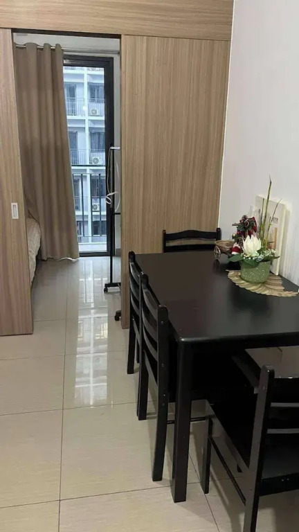 Metros Hideaway Shore 2 Tower 1