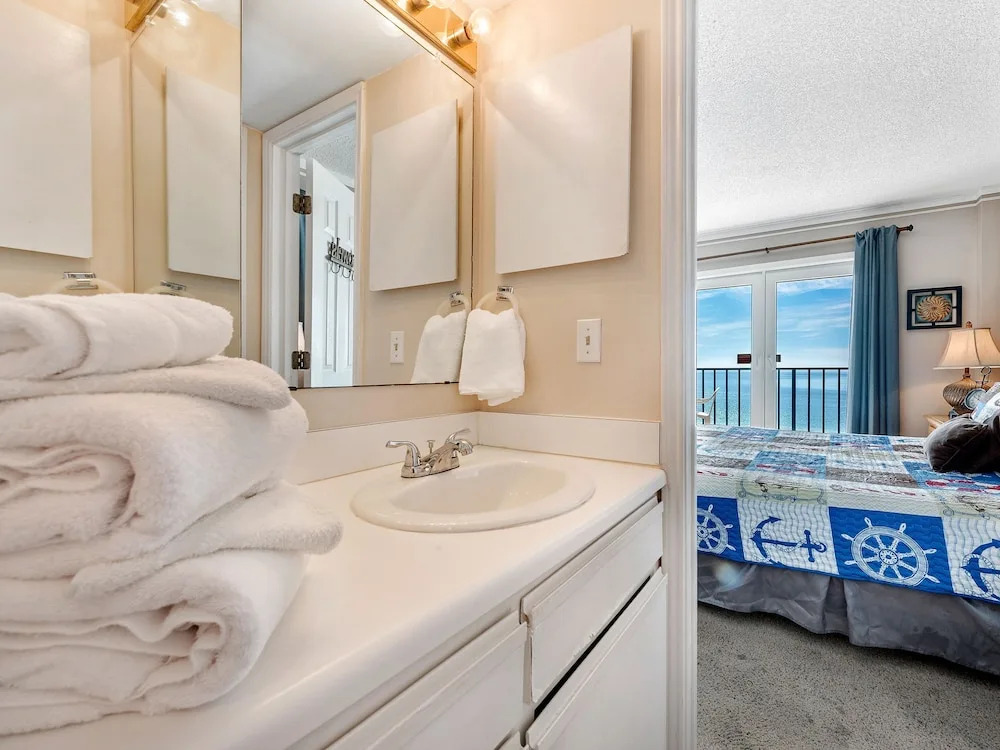 Surf Side Shores 1506