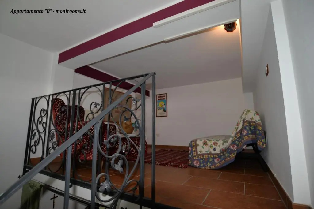 Moni Rooms