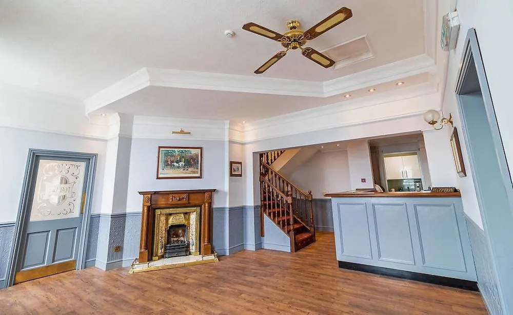 The Windmill Hotel - Alford