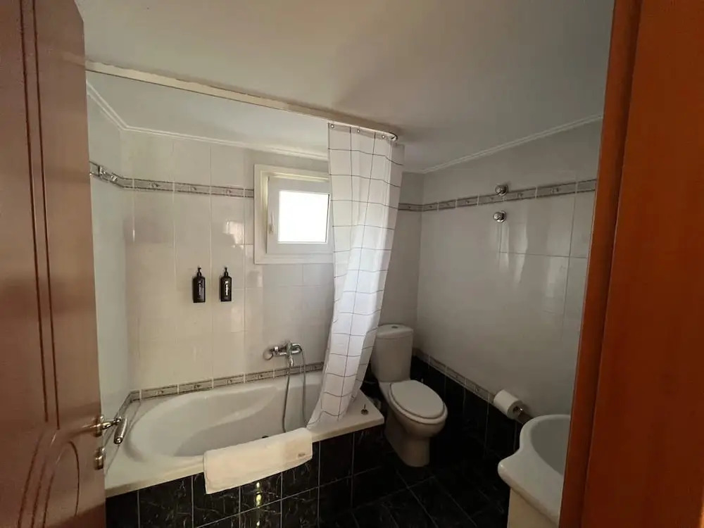 Cozy Apartment in Old Town Ano Polis