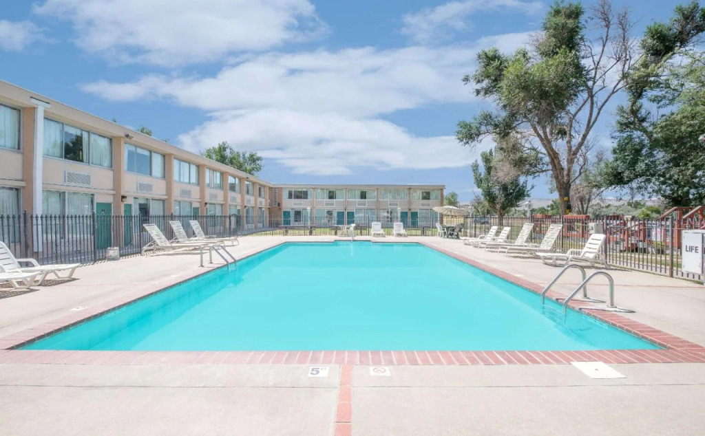 Hot Springs Hotel & Spa