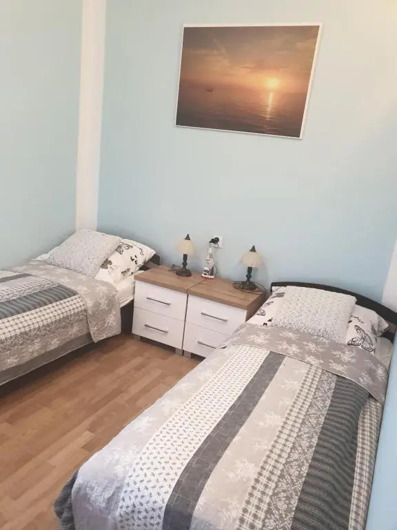 Apartament Demiro