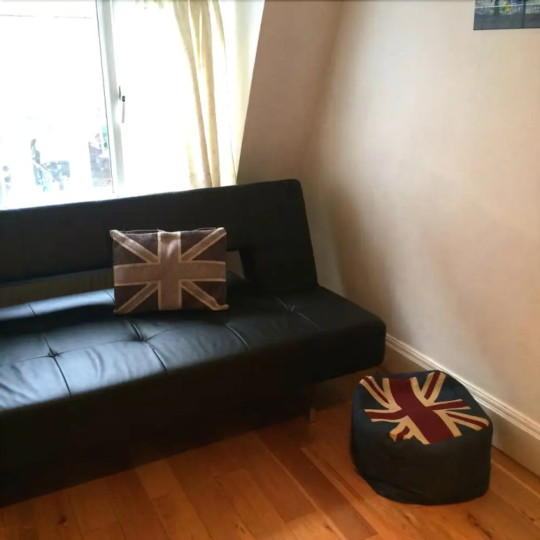Trafalgar Square Apartments
