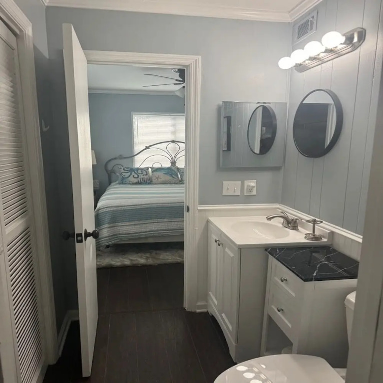 Hilton Head Condo Close To Beach & Golfing 2 Bedroom Condo