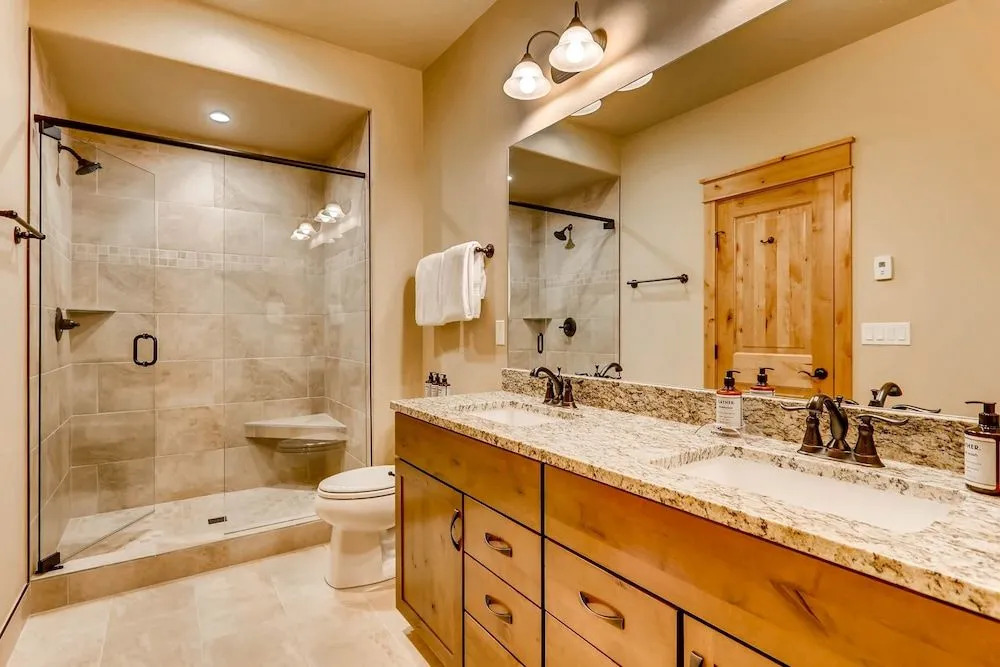 River Run Townhome RR84 - RVJR by RedAwning