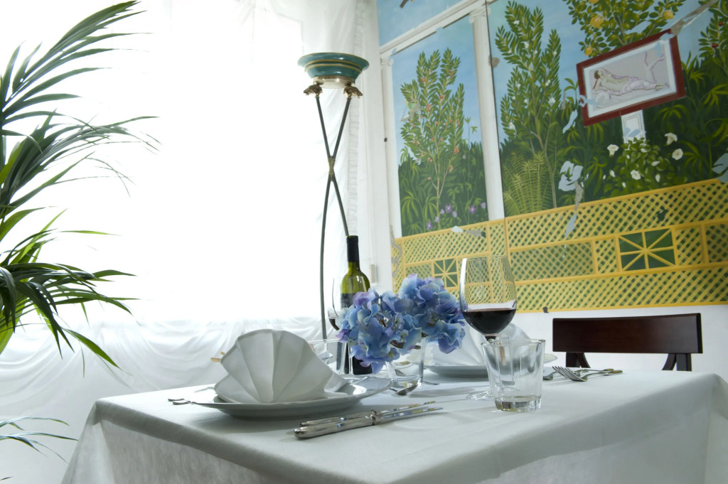 Atilius Hotel & Suites