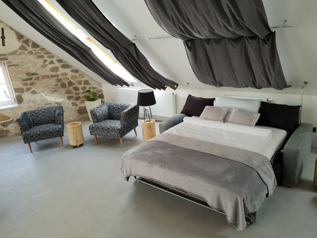 Coco Chanel Boutique Apartment by goodnite cz