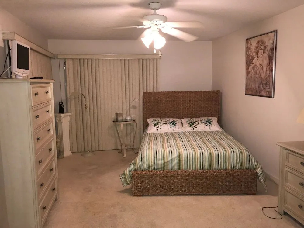 Sea Woods 3bdrm 4205