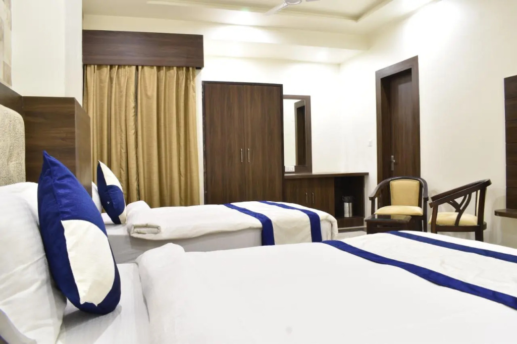 Hotel Jmd World Sarover