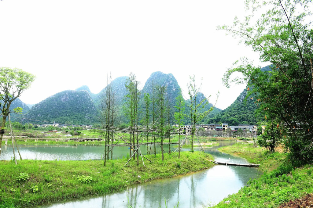 Secret Garden Lakefront Hotel 连住两晚享高铁站免费接站