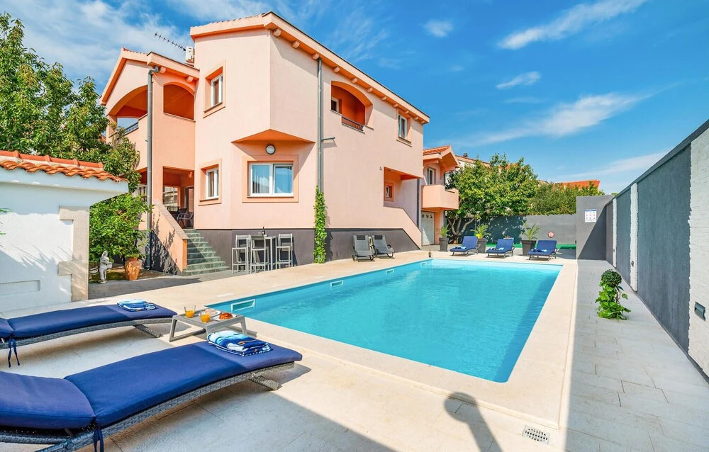 Beautiful Home in Zadar With 5 Bedrooms, Wifi and Outdoor Swimming Pool