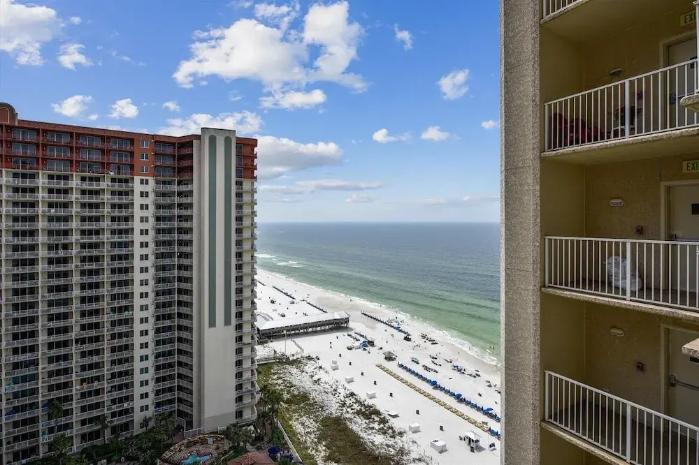 Shores of Panama 1704 - 2 Bedroom + Bunk Room . Updated! Res. Parking 2 Condo by RedAwning