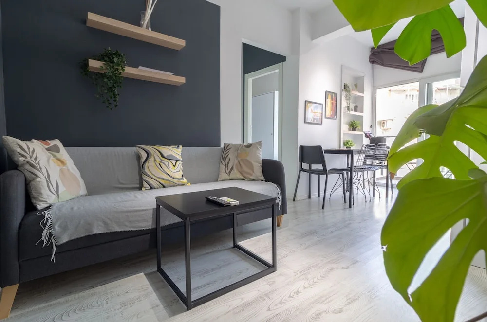 Alex Suites Lara