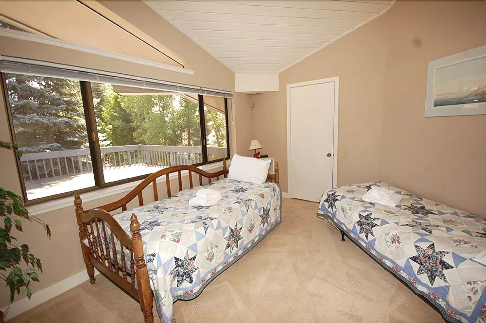 384 Beach Drive 4 Bedroom Home