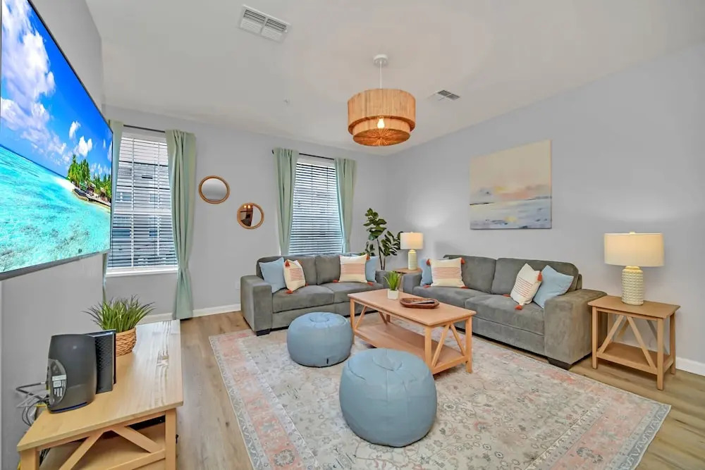 Spacious and Modern Townhome! Close to Attractions and Conventions Center! 3vc5014-10