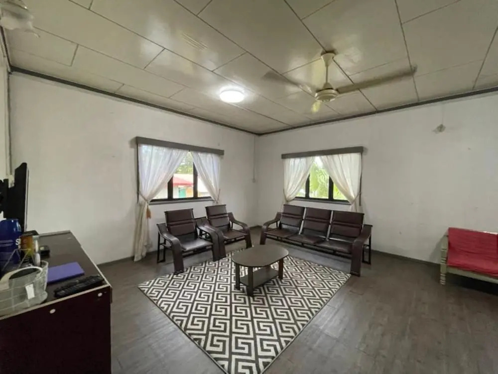 OYO Home 90349 Anique Hoemstay