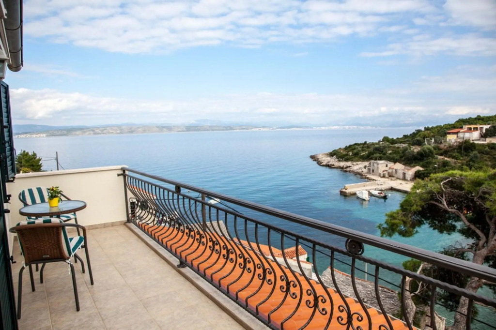 More - View on the sea - A1